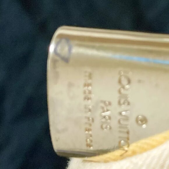 authenticity guaranteed LOUIS VUITTON LV 10 SET PADLOCK KEY CHARM - Picture 6 of 6